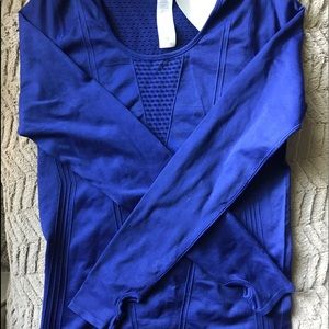 Fabletics athletic top